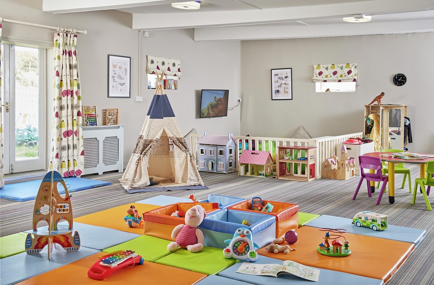 Deputy Children and Family Activities Manager